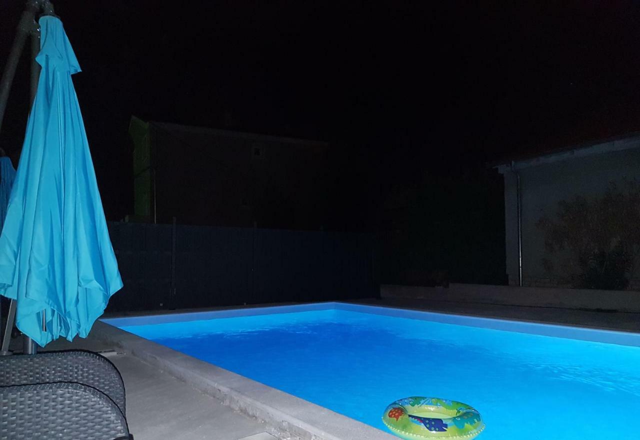 Apartments Star With Pool Biograd na Moru Kültér fotó